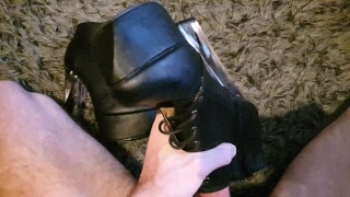 4K – Fucking worn pornstar(Katie Banks) boots until i can’t hold it anymore
